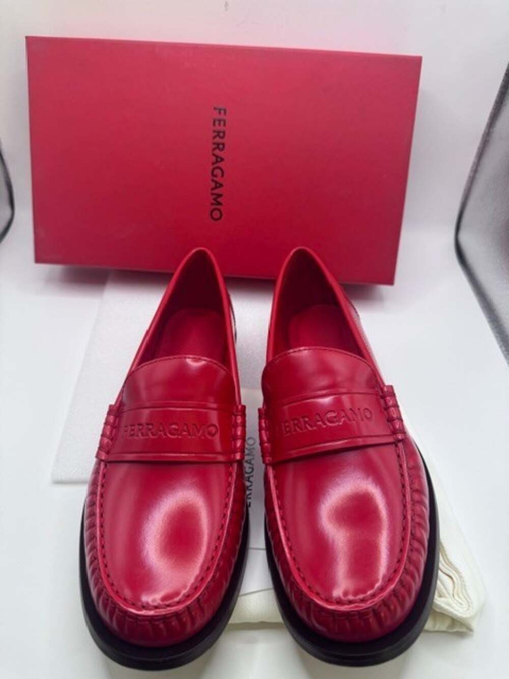 Salvatore Ferragamo Women's Loafer Flame Red Calf Leather Women's 7 D Wide